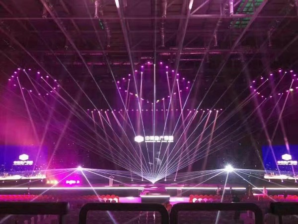 高品質的舞臺燈光租賃公司帶來的益處