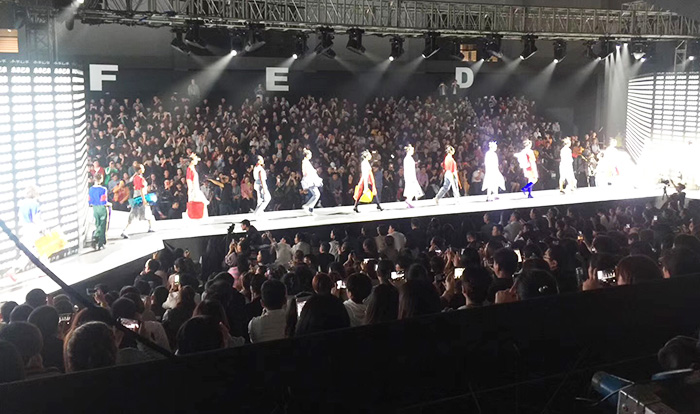 唐獅2018夏季新品服飾發布會舞臺租賃案例