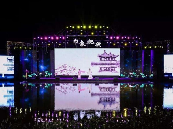 舞臺搭建安裝不容出錯，否則后果可想而知。