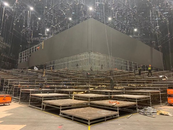 到鑫禾舞美租舞臺板的優勢