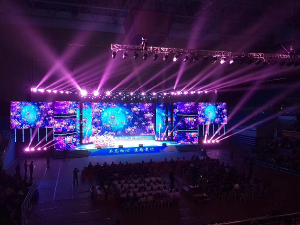 節(jié)約寧波燈光租賃成本為演出創(chuàng)造更大利潤